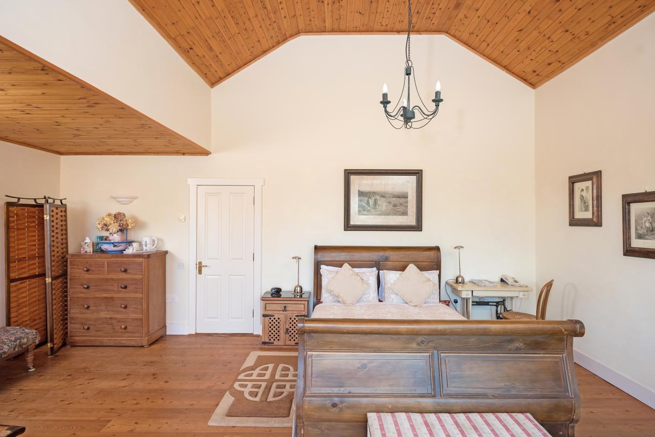 Dolphin Beach House Clifden Bagian luar foto