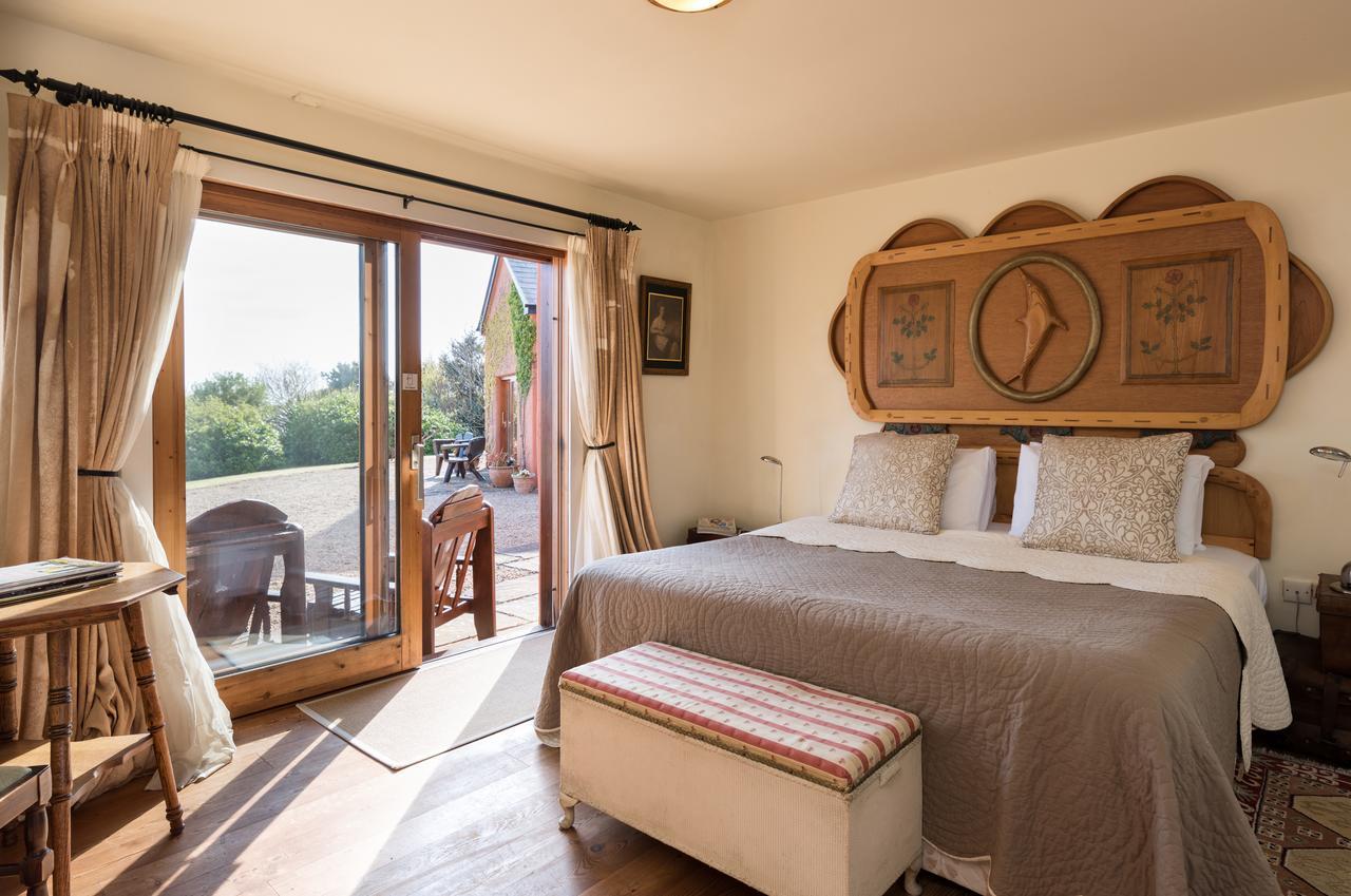 Dolphin Beach House Clifden Bagian luar foto