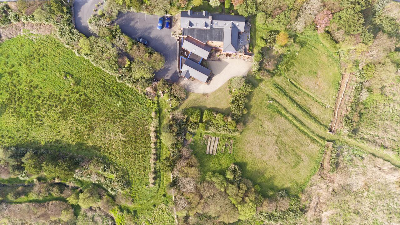 Dolphin Beach House Clifden Bagian luar foto