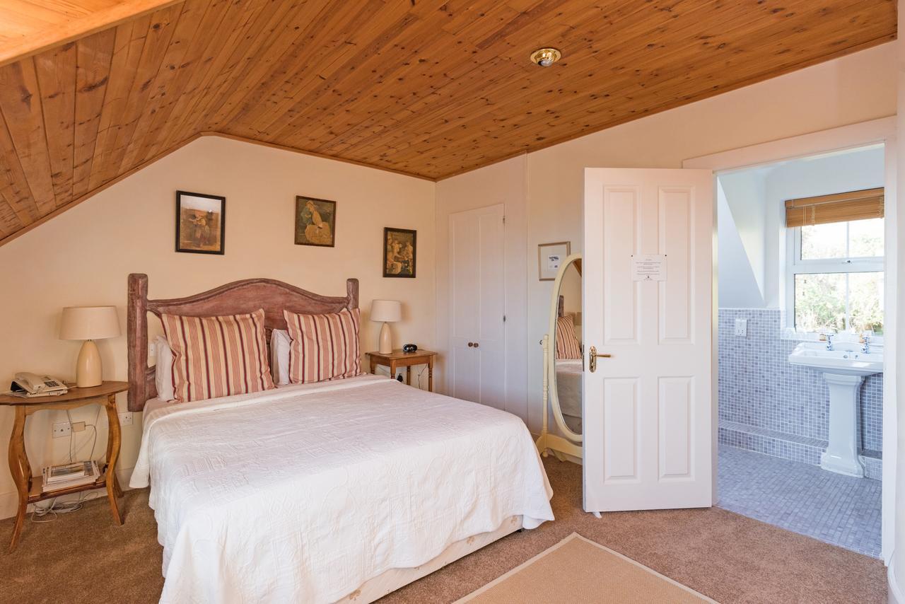 Dolphin Beach House Clifden Bagian luar foto