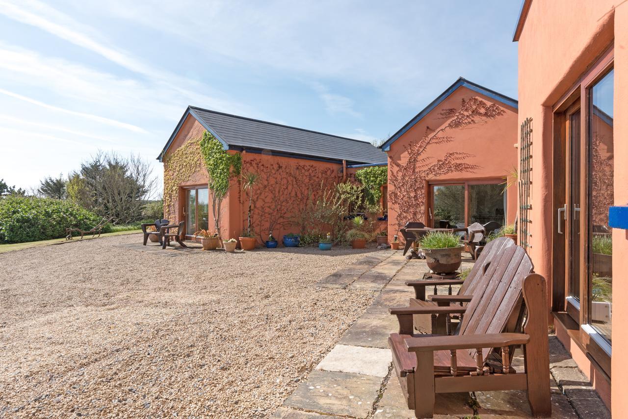 Dolphin Beach House Clifden Bagian luar foto