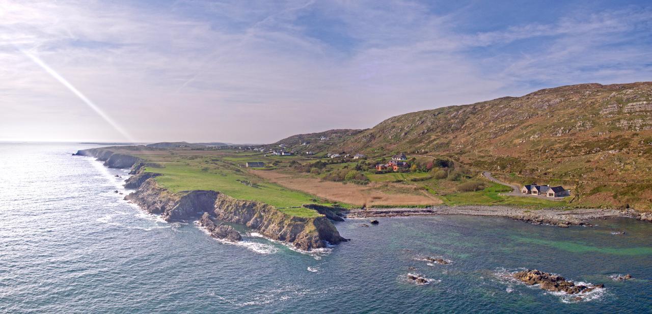 Dolphin Beach House Clifden Bagian luar foto